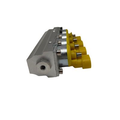 acheter Kit de conversion du GNL en matière d'alliage avec système de rails d'injection de carburant à 4 cylindres et résistance de 2 Ohm pour les pièces du moteur automobile online manufacture