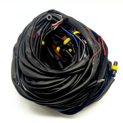 56 Armoire de câblage ECU à broche avec connecteurs multiples et protection des tuyaux en PVC