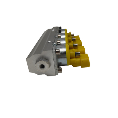 L'injecteur de GPL GNC 12V 1 Ohm pour voitures à 4 cylindres assure une injection de gaz de haute précision